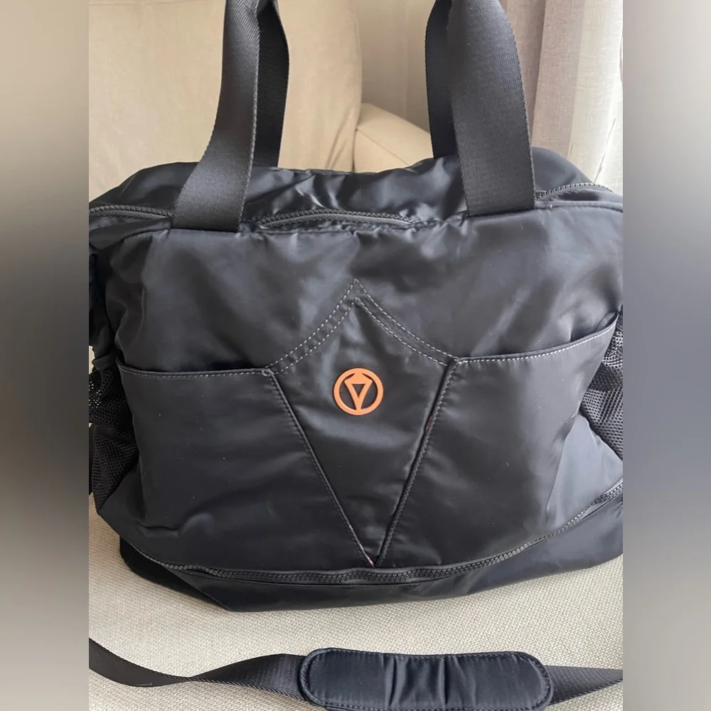 Ivivva By Lululemon Weekend Explorer Duffel Dance/Gym Bag In Black/Pink Interior